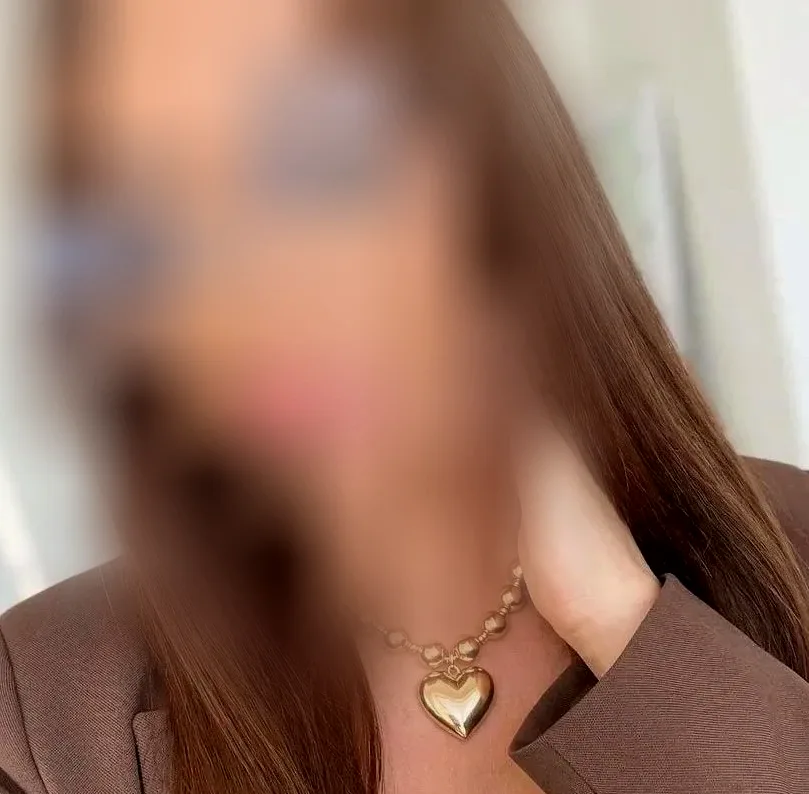 Juliane, 36